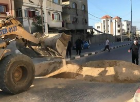 tractor trabajando en Gaza