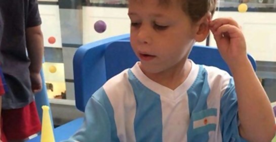 La otra camiseta de Leo Messi, producto de admiración y símbolo de dolor